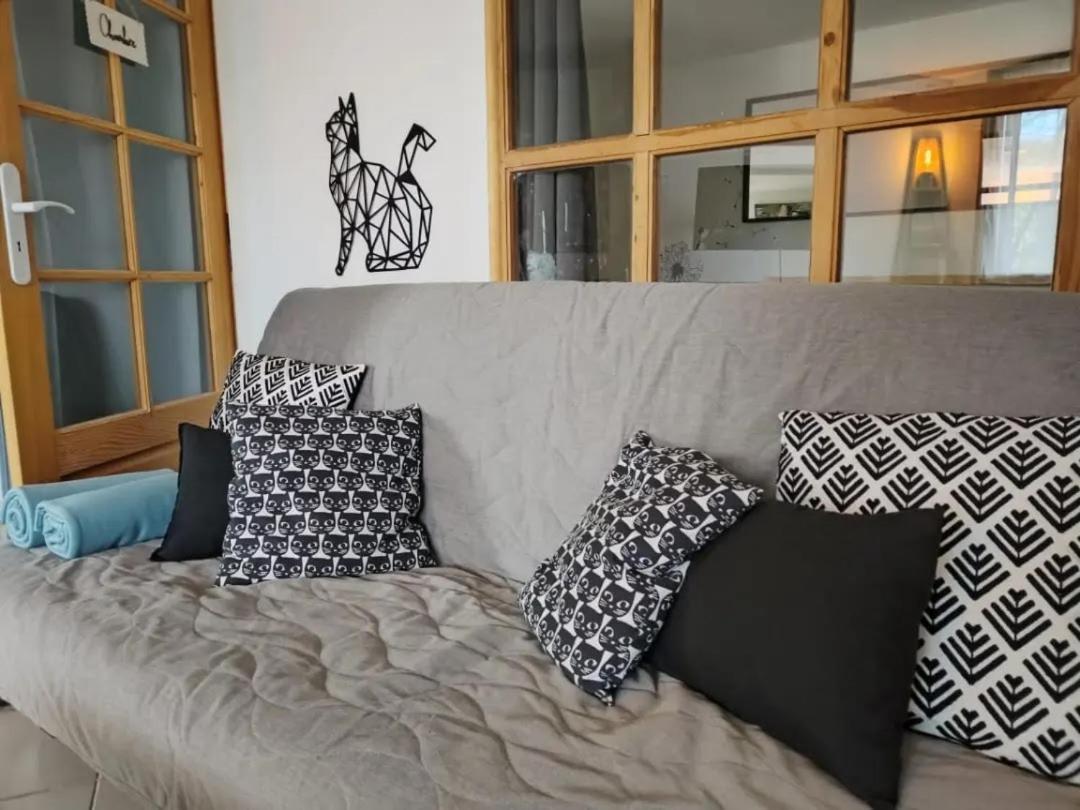 Le Nid Du Chat Noir - Maison Alveole Bed And Books Sciez Eksteriør bilde
